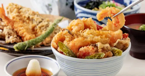 金賞天丼買一送一！天吉屋插旗台南三井OUTLET二期，附餐吃到飽推薦。