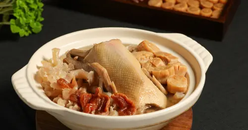 粵菜迷必吃！晶華軒鄔海明主廚翻轉蛋鴨價值，太后鴨與胭脂鴿演繹粵式極致工藝。