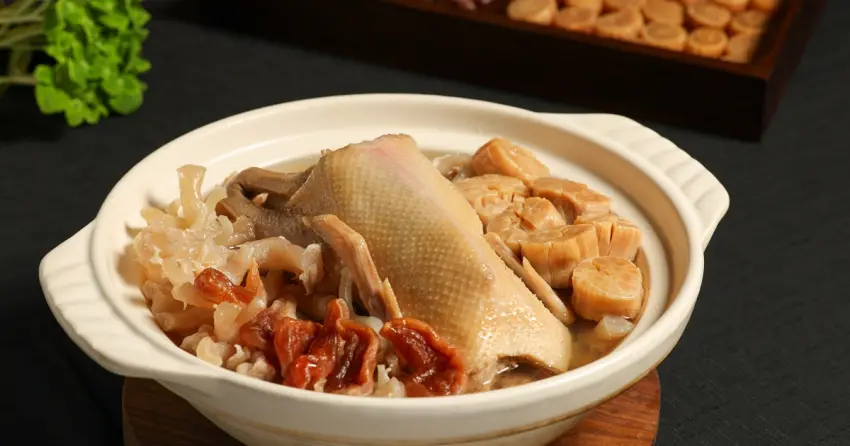 粵菜迷必吃！晶華軒鄔海明主廚翻轉蛋鴨價值，太后鴨與胭脂鴿演繹粵式極致工藝。