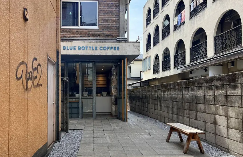 ▲Blue Bottle Coffee 三軒茶屋原本是一間屋齡約50年的老診所。