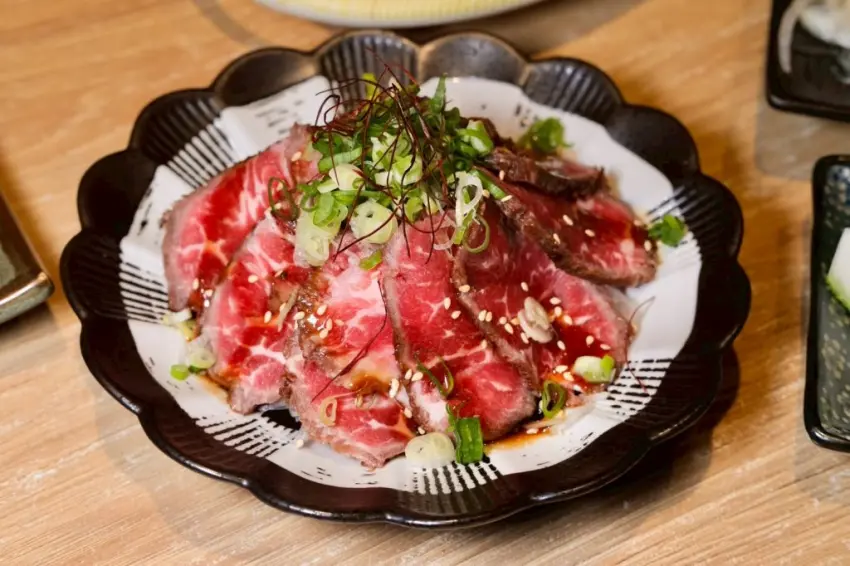 容燒居酒屋（高雄新興店）