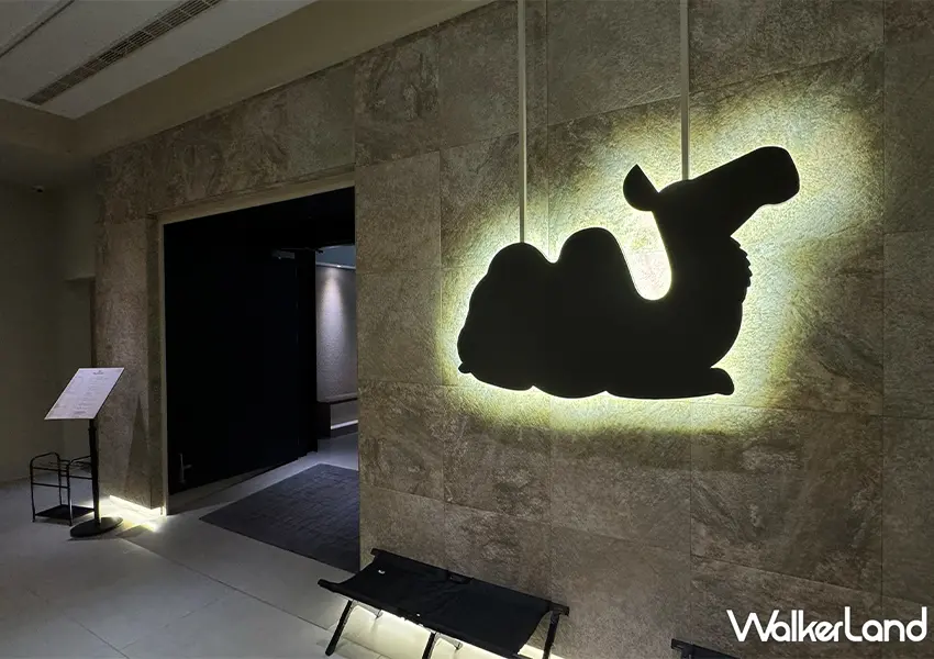 ▲西門町景觀咖啡廳「漠杉咖啡」駱駝品牌視覺設計,象徵都市旅人的暫歇意象(攝影:蕭芷琳)