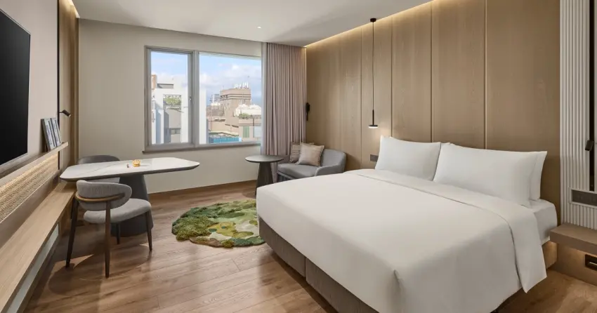 台北大安森林公園走讀體驗！嵨開安旅推綠色處方箋住宿專案，結合瑜伽蔬食開啟城市療癒之旅。