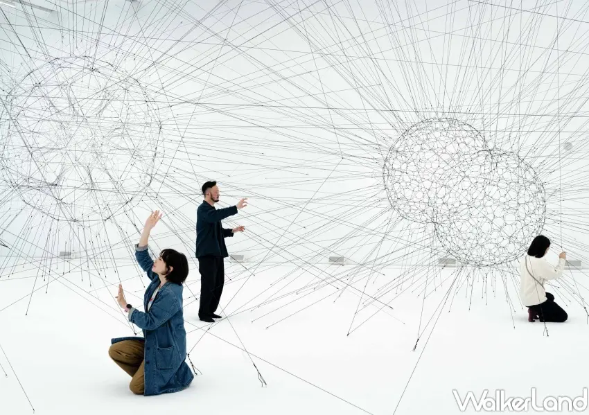 ▲新北市美術館托馬斯・薩拉切諾臺灣首次大型個展「共織宇宙」，即日起至9/6餘新美館登場。