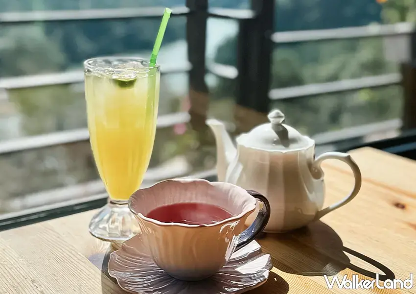 ▲桃園景觀咖啡廳攻略！石門水庫景觀餐廳 4 間一次看，森鄰水岸、環湖咖啡好食必訪清單。