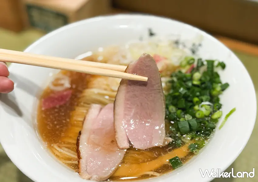 ▲不想排隊來這間！東京最強拉麵店 鴨to蔥 新宿站也能吃，早上7點開始營業。