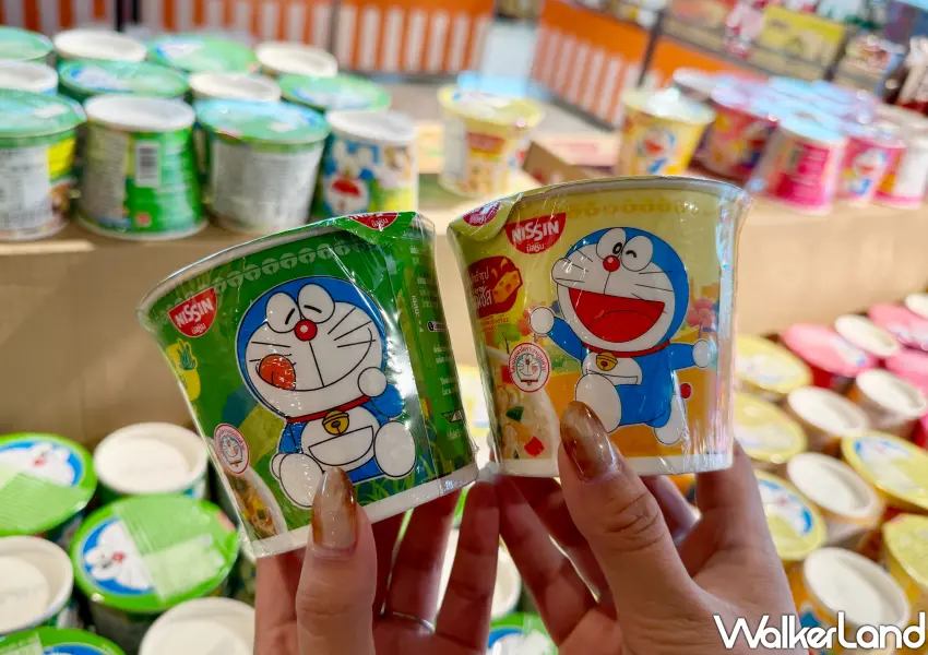 ▲泰國限定版日清哆啦A夢泡麵，外型俏皮可愛且風味獨特，是小資族與收藏家必囤的異國人氣速食。