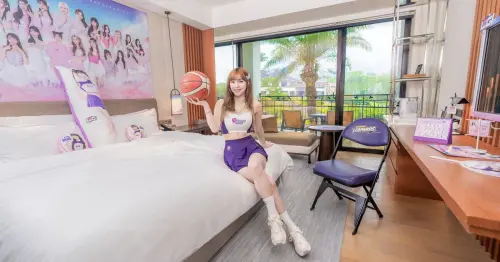 入住啦啦隊主題房送行李箱！大溪威斯汀聯手台啤永豐雲豹打造「豹力全開主題房」，為粉絲打造專屬的夢幻應援基地。