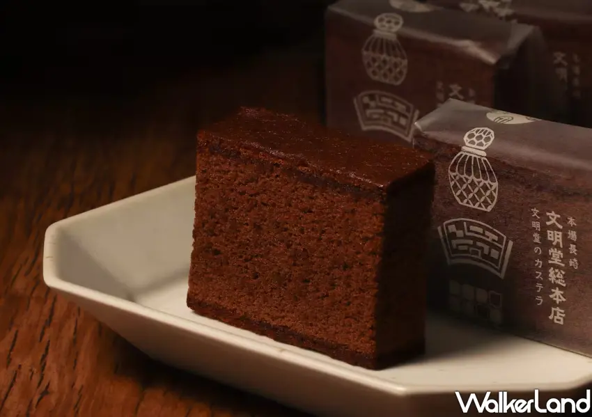 ▲巧克力長崎蛋糕口感濃郁，類似布朗尼的紮實質地是大人系甜點首選。