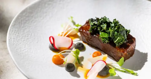 米其林一星A CUT推春季奢華菜單！香煎鴨肝、蟹餅與無花果紅茶舒芙蕾，在台北遼寧街感受舌尖上的春日氣息。