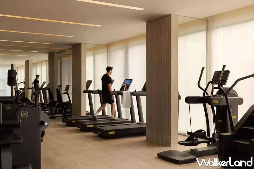 ▲以Technogym Biostrength AI智能訓練系統，實現精準且高效的個人訓練 。圖／臺北嘉佩樂酒店提供；窩客島編輯李維唐整理