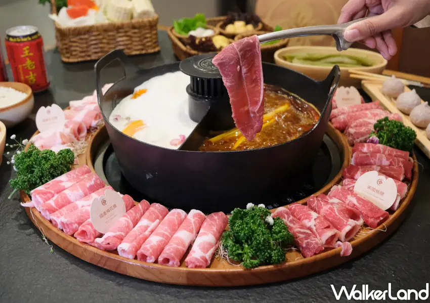 ▲浮誇系山野肉花圈集結多款嚴選肉品，展現視覺與味覺雙重享受。(攝影：鄭雅之)