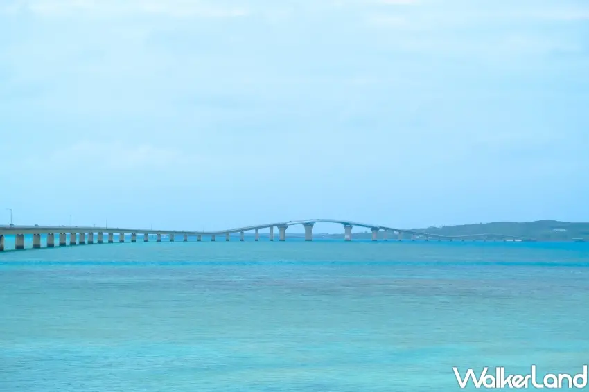 ▲宮古島位於沖繩縣，被稱為東亞馬爾地夫，以清澈海水與宮古藍聞名，宮古島周邊離島透過跨海大橋串聯適合自駕（攝影：張人尹）