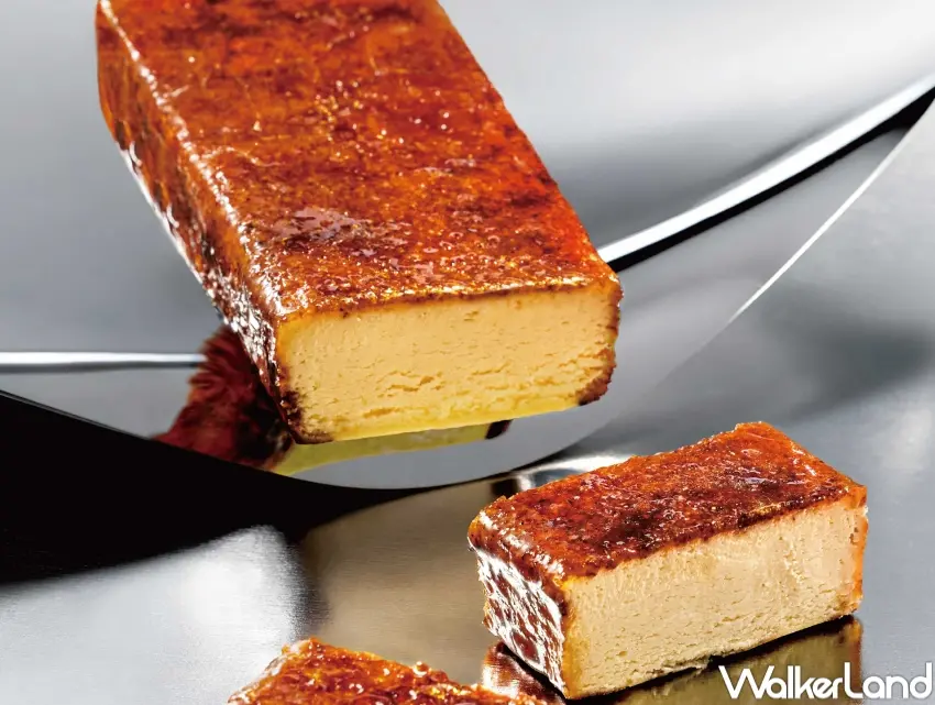 ▲承繼 CHENG JI推出-18°C焦糖起司蛋糕,以火槍炙燒打造脆糖外層與滑順內餡。