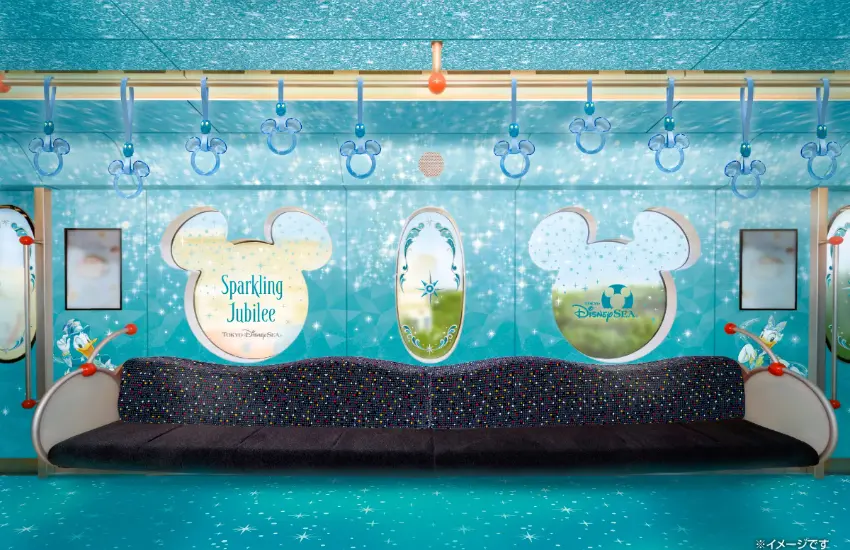 ▲車廂內部以Jubilee Blue為底色搭配迪士尼的角色與華麗的裝飾。