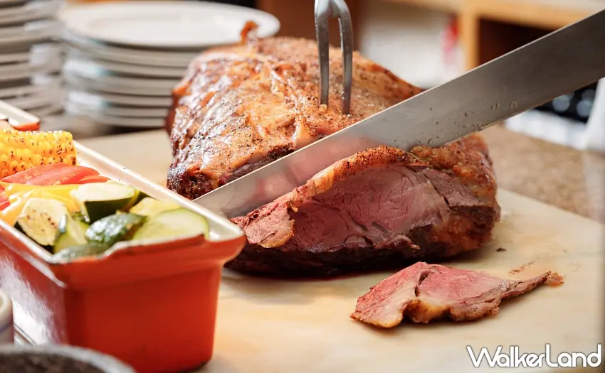 ▲歐風館的經典烤牛肉料理軟嫩多汁最讓人難以忘懷。圖／大倉久和大飯店提供；窩客島編輯整理