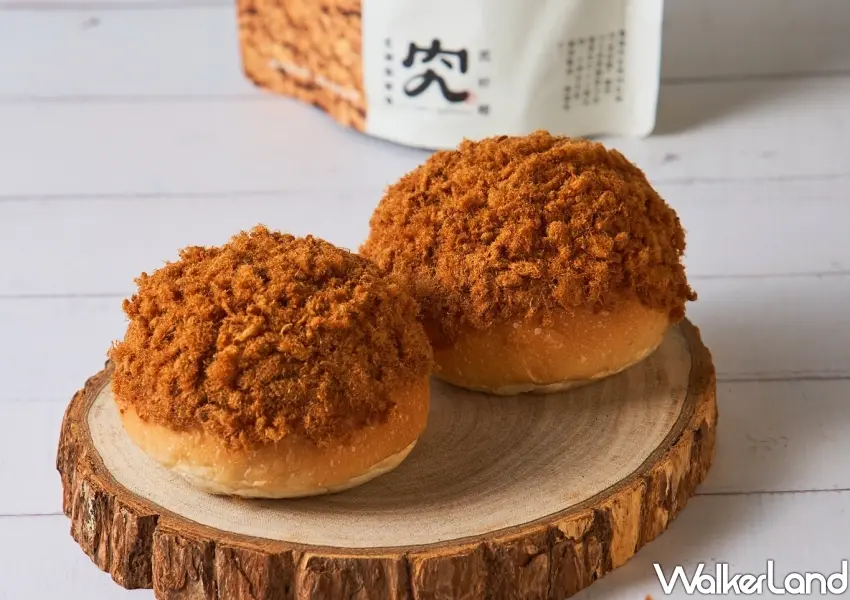 ▲究好豬肉鬆麵包鋪滿香噴噴肉鬆，是嵜本生吐司放題必吃的鹹點心。