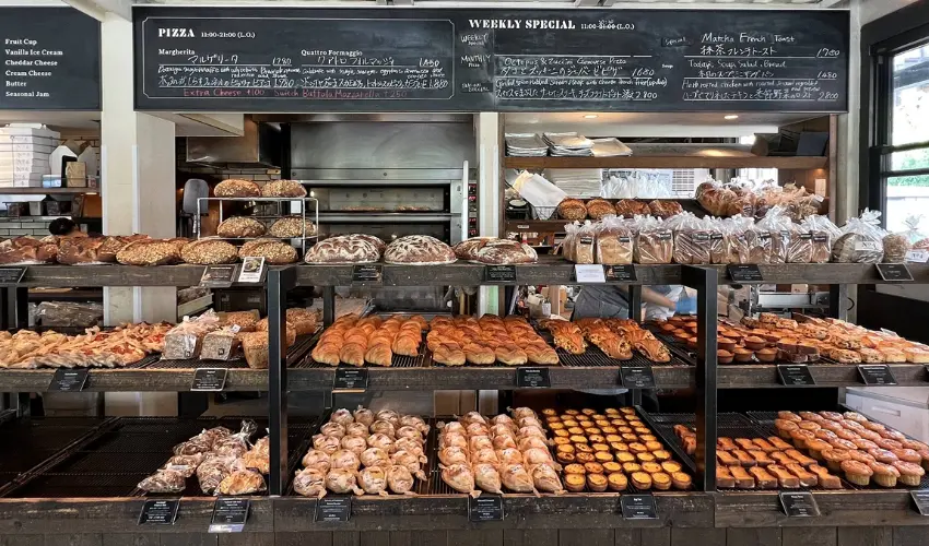 ▲No.4主打每天現烤麵包,因此店裡幾乎所有料理,都是圍繞麵包延伸而來。