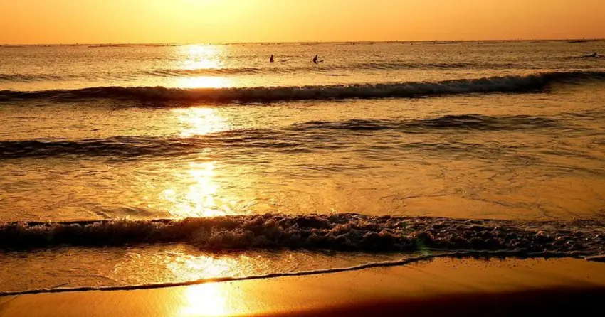 ▲台南「漁光島」開車即可輕鬆抵達,是欣賞海景與夕陽的絕佳景點。