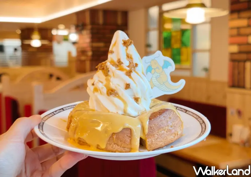 ▲層次感豐富的「快龍卡士達布丁醬冰與火」將溫熱丹麥麵包與牛奶霜淇淋完美結合,焦糖海鹽碎粒的鹹甜滋味是今年必吃的聯名甜點推薦。(攝影:鄭雅之)