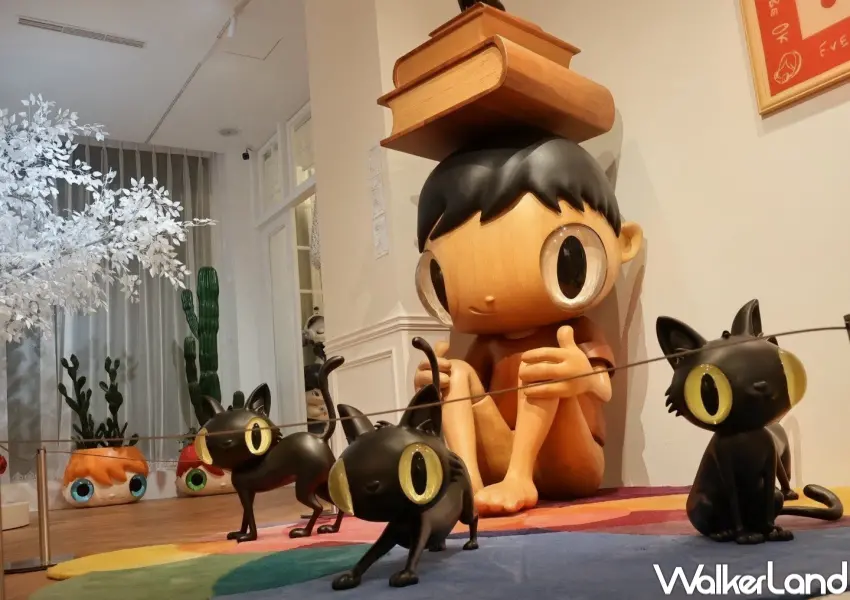 ▲光之間三樓展區展出西班牙巨匠Javier Calleja以誇張的大眼孩童、大眼貓咪。(圖片來源：光之間 Art Space)