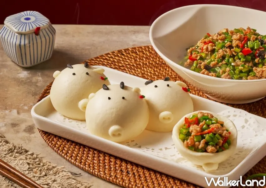 ▲炒湘湘推出牛二哥窩頭包與脆皮豆腐奶，結合主食與甜點形成完整用餐體驗。