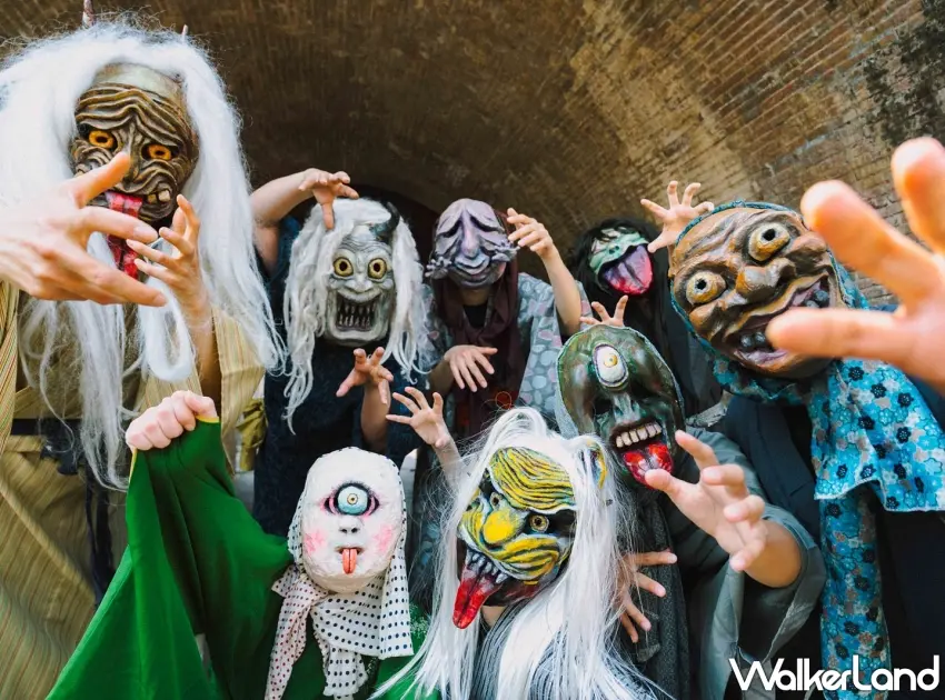 ▲多款神祕的妖怪角色集結於恆春古城,在歷史建築的輝映下,營造出時空錯置的魔幻氛圍 。圖/屏東縣政府交通旅遊處提供;窩客島編輯李維唐整理