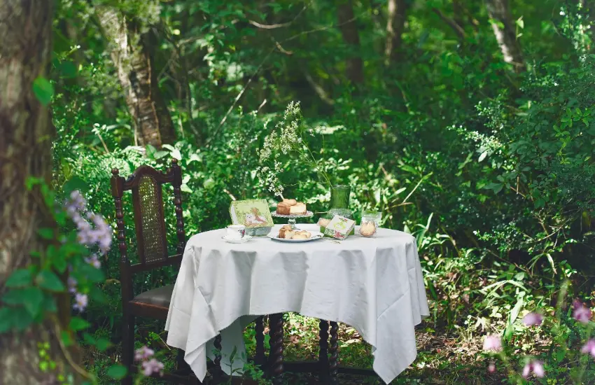 ▲首度開發的特製餅乾鐵盒將在新宿現場揭開神祕面紗。