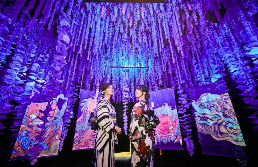 ▲在華麗綻放的藤花與妖怪之間，體驗如夢似幻的視覺張力。 