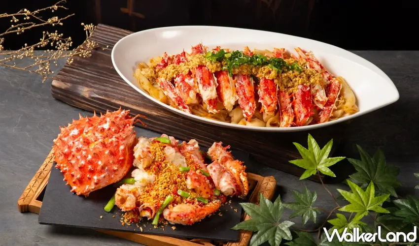 ▲天成世貿國際會館翠庭中餐廳「母親節海陸五吃雙饗宴」六人桌席每套6888元+10%,帝王蟹二吃以香酥鮮辣的避風塘帝王蟹身,以及鮮甜彈牙的蒜蒸蟹腿佐河粉,令人欲罷不能。圖/天成世貿國際會館提供;窩客島編輯李維唐整理