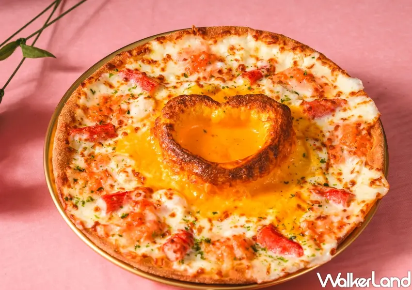 ▲達美樂龍蝦舞干貝愛心火山披薩回歸,以龍蝦沙拉與干貝組合打造經典海味口感。