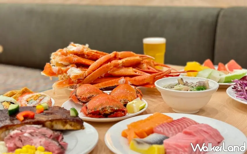 ▲田園西餐廳自助晚餐提供松葉蟹腳與三點蟹無限供應，適合小家庭輕鬆過節 。 圖／福容大飯店花蓮店提供；窩客島編輯李維唐整理