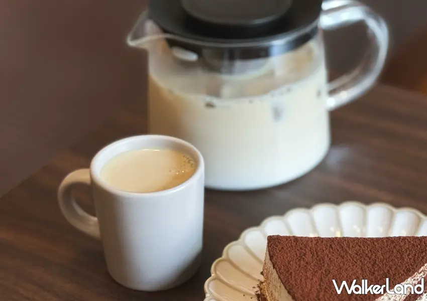 ▲西門町咖啡廳推薦「4F劇場咖啡」獨特的地理位置與高人氣，就算連平日也時常高朋滿座（攝影：蕭芷琳）