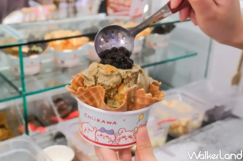 ▲COLD STONE吉伊卡哇「珍愛阿薩姆」將珍珠奶茶變成冰淇淋,融合紅茶酥餅與黑糖珍珠打造濃郁茶香風味。(攝影:張人尹)