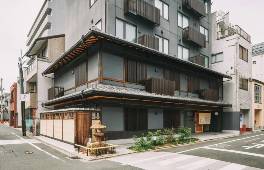 ▲以京都傳統建築為靈感，採用格子與光影變化的設計特色。