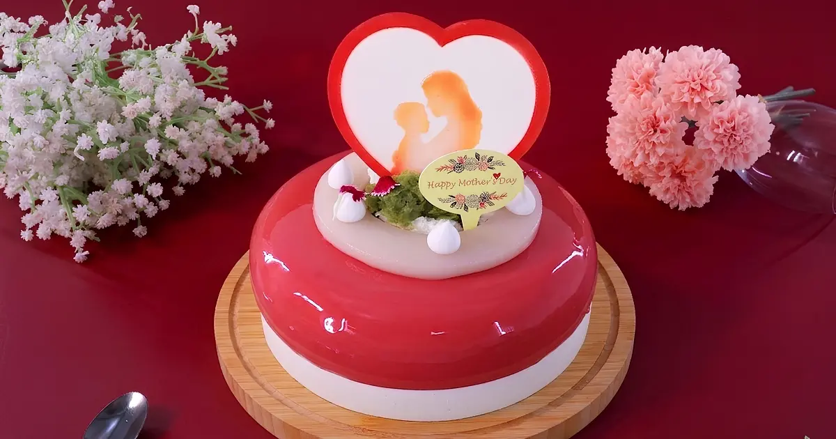 台中長榮母親節蛋糕買一捐一愛心開跑！芋泥布丁新口味登場，預購再享88折優惠。