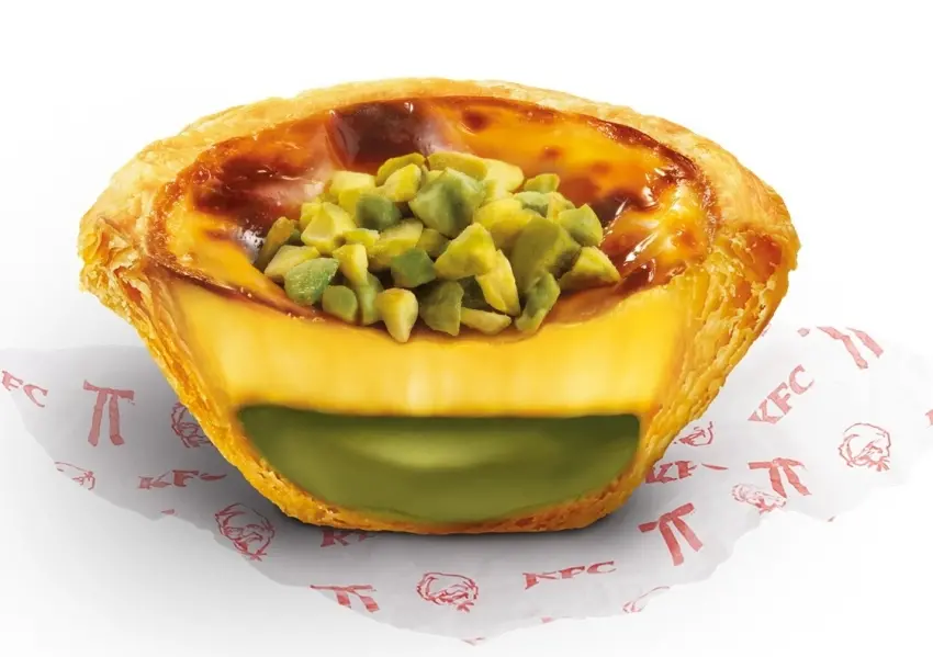 ▲肯德基開心果脆粒葡撻以經典蛋撻升級呈現，結合開心果醬與酥脆顆粒，讓甜點層次更加豐富成為話題焦點。圖片來源：香港肯德基