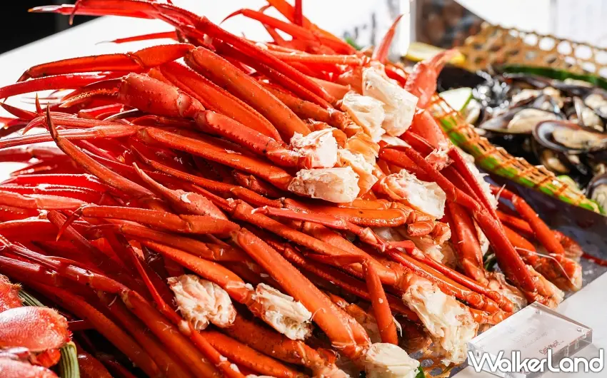 ▲逸‧市集自助餐廳同步推出全包式餐價優惠，更祭出「老師免費招待」加碼活動，是學生團體聚餐的超值首選。圖／COZZI Blu和逸飯店‧桃園館提供；窩客島編輯李維唐整理 