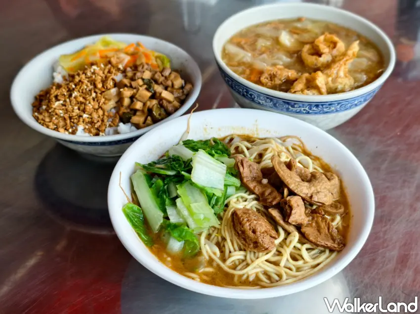 ▲高雄老字號素食店「中都素食麵」已超過40年歷史，主打多樣化傳統素食小吃。（美食好芃友提供）