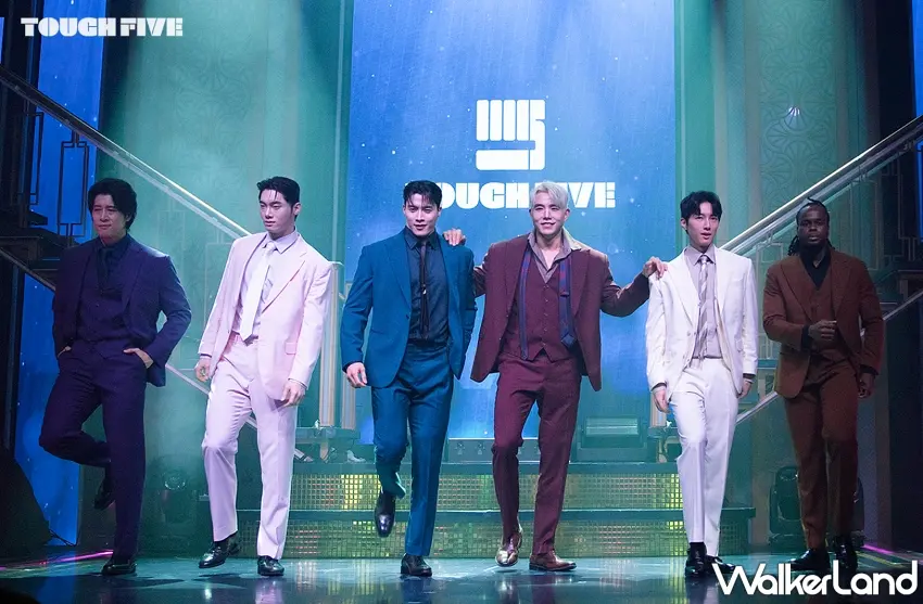 ▲全體團員穿著彩色西裝帥氣登場，展現宛如超模般的時尚氣場。圖／OCT Entertainment提供；窩客島編輯李維唐整理