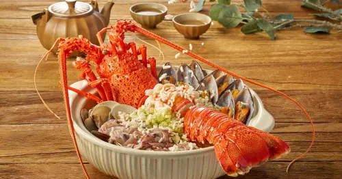 信義區貴婦慶生首選！弈夢紅樓推海陸盛宴，必吃龍蝦泡飯與黑玉參、四人套餐77折起。