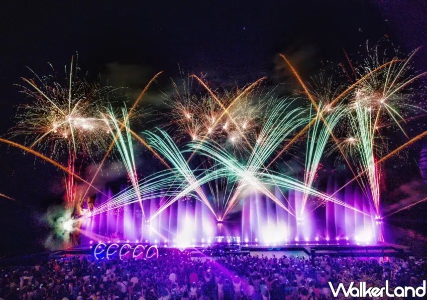 ▲水舞秀結合高空煙火表演，打造震撼視覺體驗。