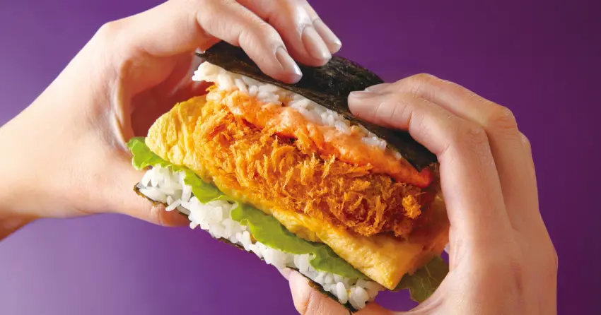 信義區外帶美食加一！勝急「沖繩風炸豬排飯糰」新登場，考生應援再送飲料。