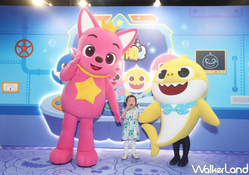 ▲台北Baby Shark親子遊樂場帶小孩開玩！ 週末鯊魚寶寶拍照會，可以與Baby Shark近距離合照。(圖由富邦兒少內容有限合夥、 綠雷德創新股份有限公司提供)