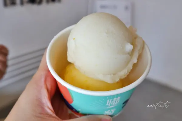 ▲宜蘭頭城老字號古早味叭噗冰店！聯發冰工坊位在頭城老街附近，每球20元開吃。(攝影：部落客 ✡水晶安蹄✡)