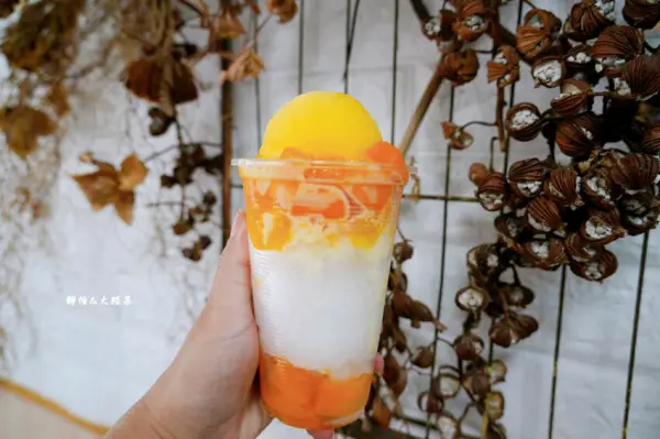 ▲宜蘭老字號冰店推薦！冰點老店綿綿冰必吃夏季限定的「芒果雙爽」。(攝影：部落客 靜怡＆大顆呆)