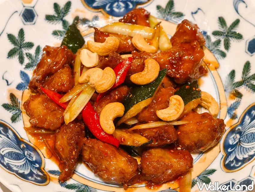 ▲「覆盆子糖醋猴頭菇」 以特製天然覆盆子醬與韓國辣醬調味，酸甜清新中帶著細膩果香。（攝影：楊婷雅）