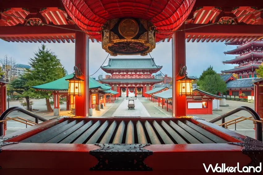 ▲易遊網於4月24日中午12點開搶日本機票一口價，東京單程含稅僅需888元，挑戰市場驚喜價 。圖／ezTravel易遊網提供；窩客島整理