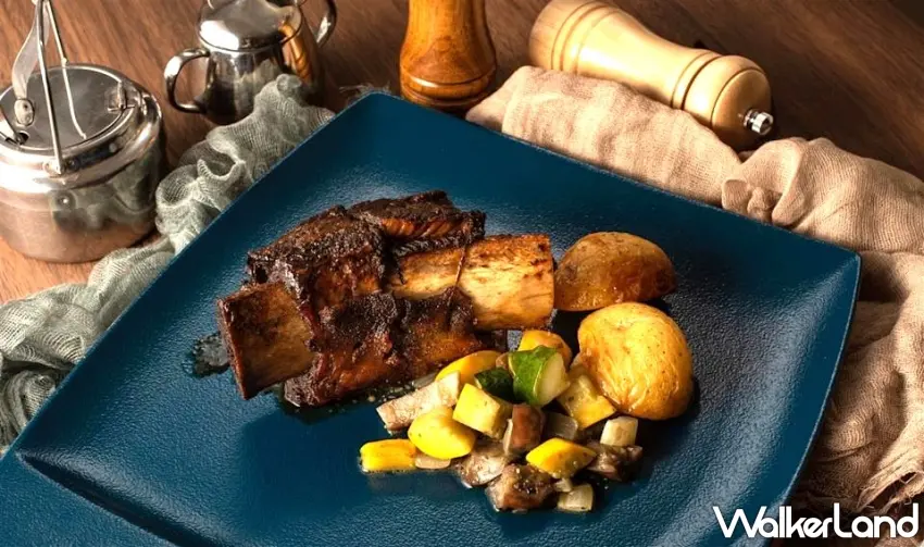 ▲波麗路台塑牛小排嚴選厚切18盎司帶骨牛小排，份量十足且肉質Q彈 。 圖／波麗路創始本店提供；窩客島整理