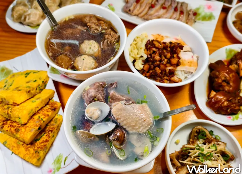 ▲「阿爸餵露水雞」主打牧場直送土雞料理，強調每日現熬土雞高湯，深得家庭客喜愛。（美食好芃友提供）